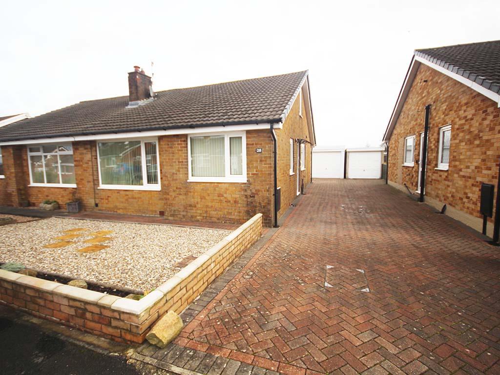 3 bedroom semi detached bungalow To Let in Barnoldswick - IMG_5729.jpg